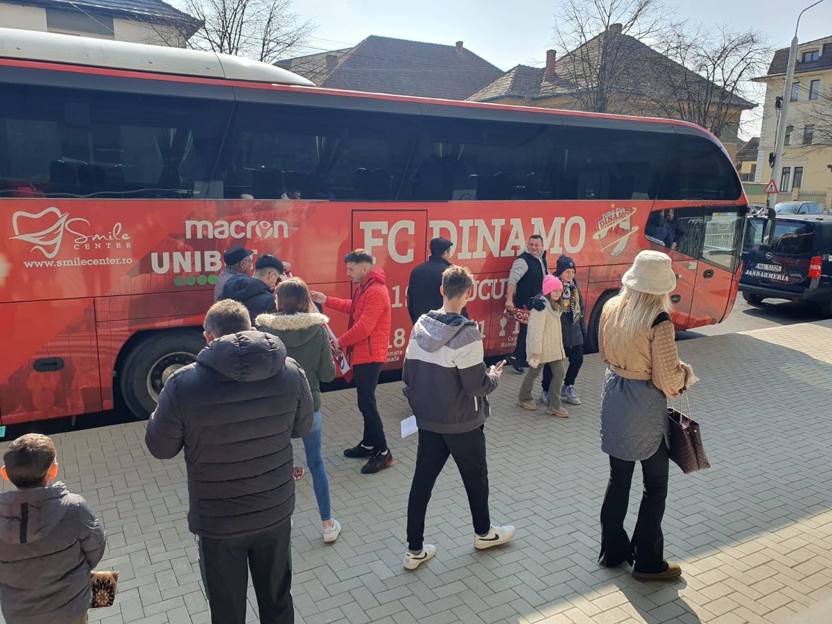 Senzațional: Dinamo - Poli Timișoara e sold-out, cu 5 zile rămase până la meci! Biletele s-au epuizat în 24h