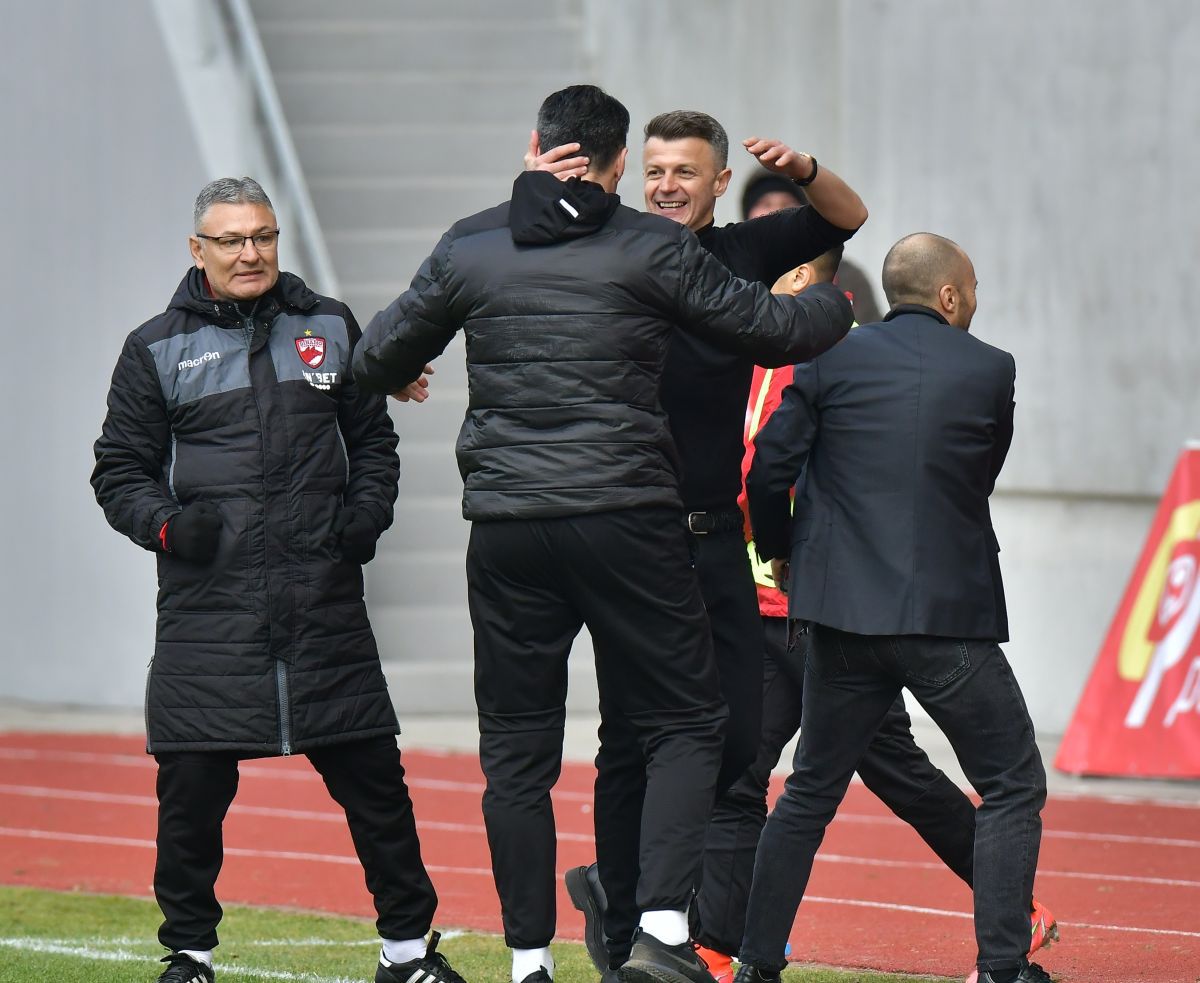 Calcule pentru play-off: Dinamo e la mâna ei! Cum pot „câinii” să termine sezonul regulat în primele 6