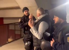 Scandal la Rapid - Hermannstadt: scos de jandarmi din stadion + discuție aprinsă și în afara arenei
