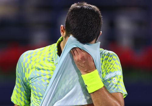Liderul mondial Novak Djokovic (35 de ani) a suferit prima înfrângere din 2023, 4-6, 4-6 cu Daniil Medvedev (27 de ani, locul 7 ATP) în semifinalele ATP Dubai.