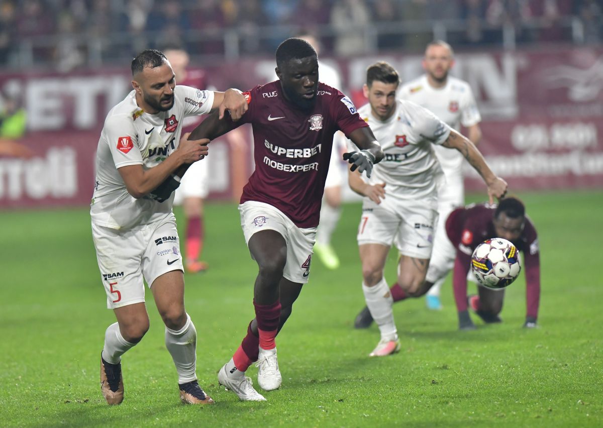 Gică Popescu se revoltă după Rapid - Hermannstadt: „La fiecare meci sunt greșeli în favoarea lor! Avem arbitri care se sperie de 12.000 de oameni?”