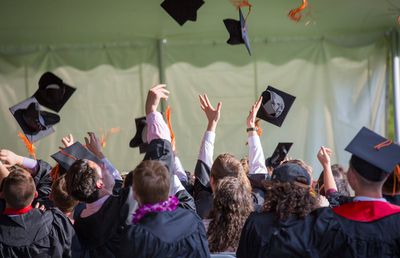 Festivitatea de Absolvire a Școlii Generale: Un Prag Spre Noi Începuturi