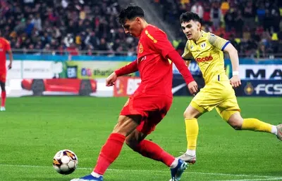 Faza care i-a scandalizat pe specialiști: „Ce-i maimuțăreala asta?! Îi iau ăia pe capotă”