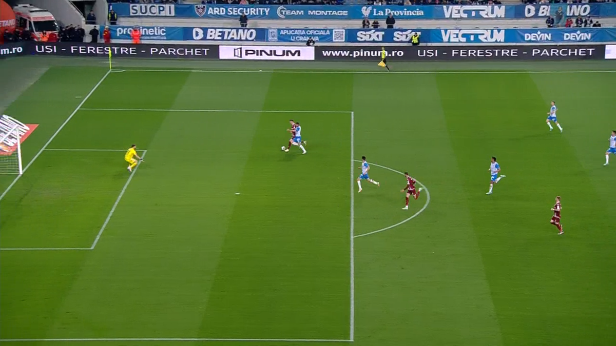 Primul penalty pe care Rapid ar fi trebuit să-l primească la Craiova