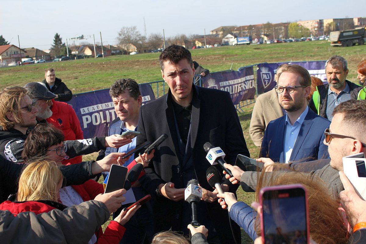 S-a turnat fundația noului stadion din România » Construit doar din fonduri locale: „Așteptat de decenii!”