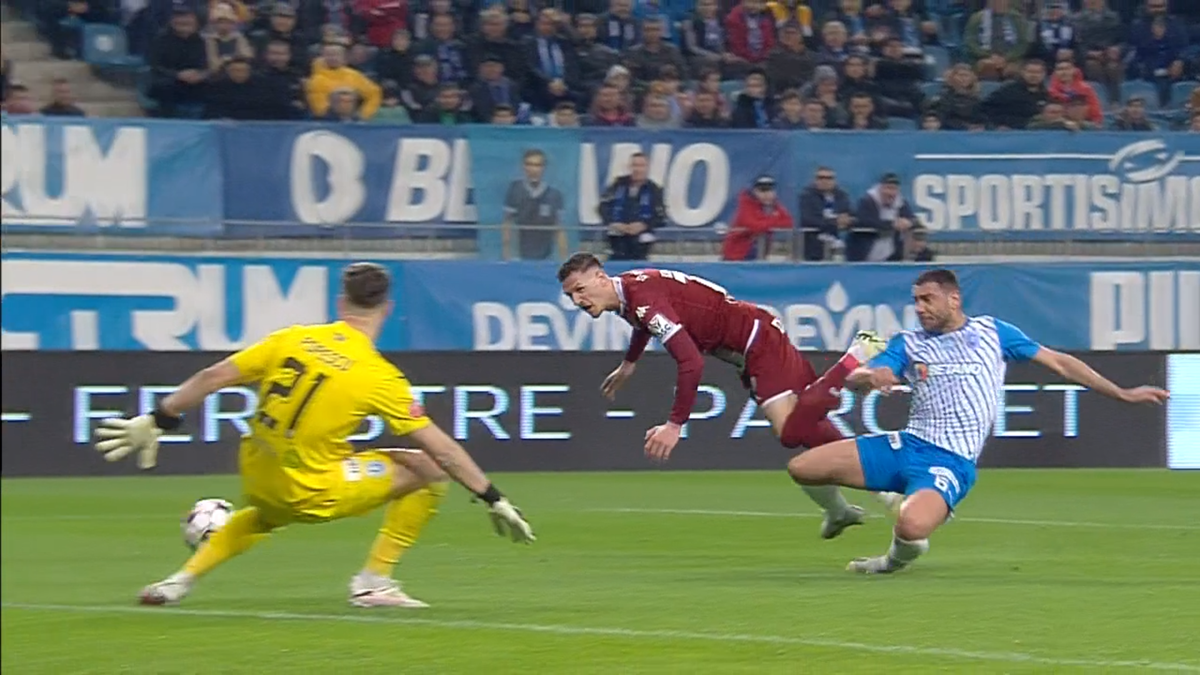 Două penalty-uri refuzate Rapidului la Craiova » Crăciunescu s-a pronunțat: „Îl împinge în careu”