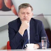 Crin Antonescu, invitatul emisiunii „Prietenii lui Ovidiu”. FOTO: Ionuț Iordache (GSP)