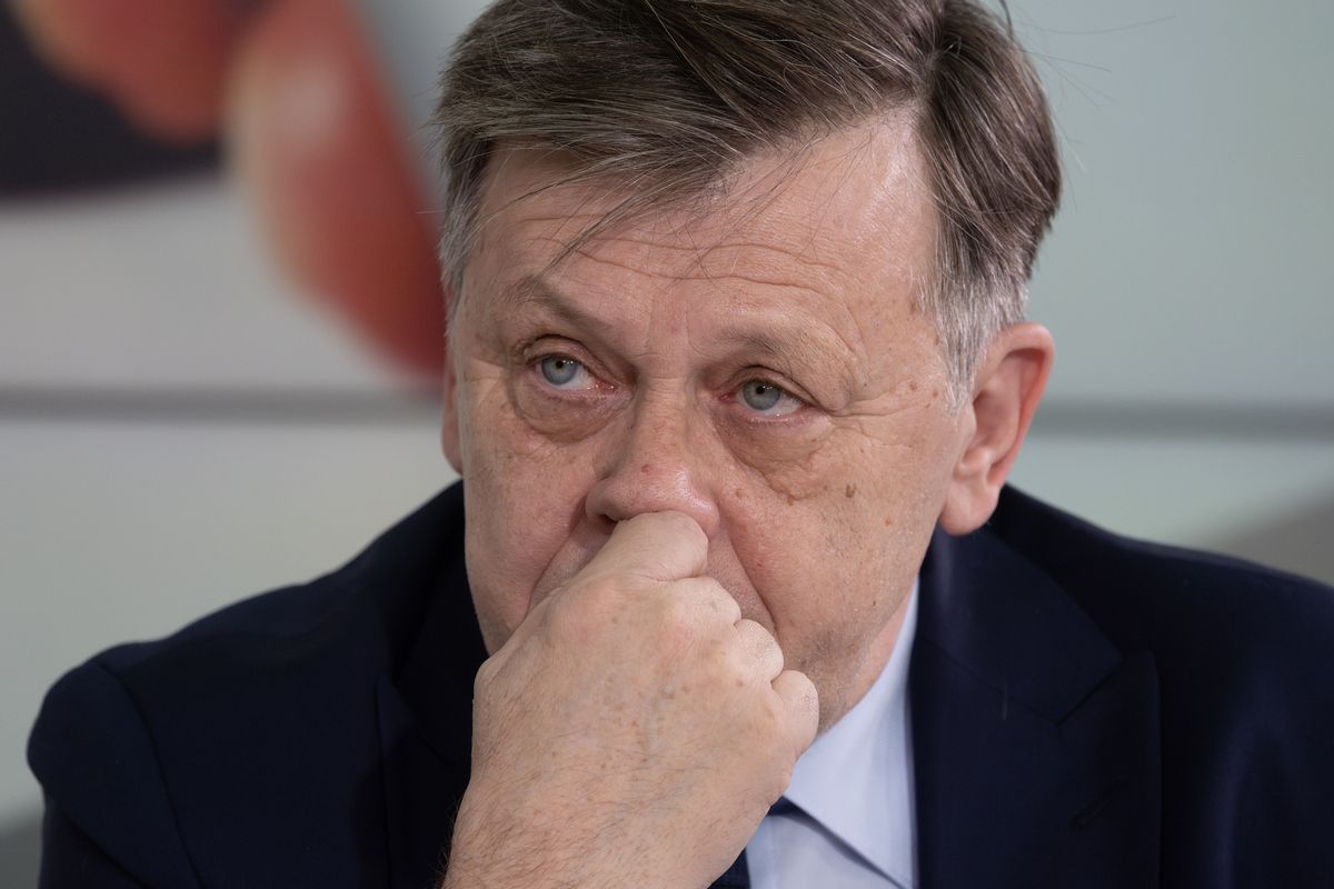 Crin Antonescu, interviu cu cărțile pe masă la „Prietenii lui Ovidiu”: „Dacă ies președinte, asta e prioritate pentru mine, nu termin mandatul fără!”