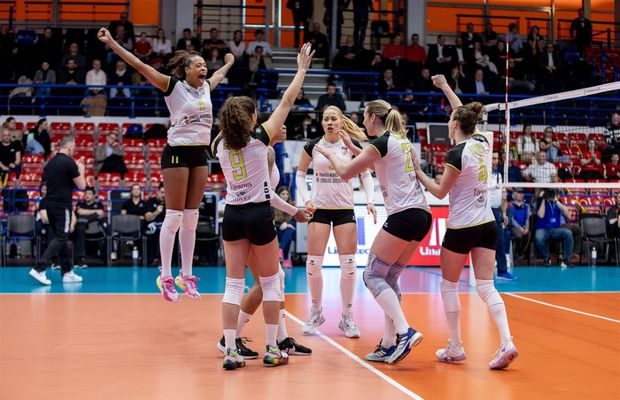 Volei Alba Blaj, victorie electrizantă în turul semifinalelor Cupei CEV, revenind de la 1-2 la seturi cu Vasas Budapesta!
