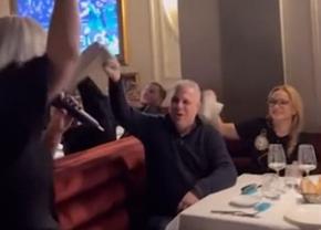 Imagini FABULOASE de la petrecerea lui Marius Șumudică » Cristi Săpunaru a cântat imnul Rapidului + A venit și omul pe care antrenorul a vrut să-l bată!
