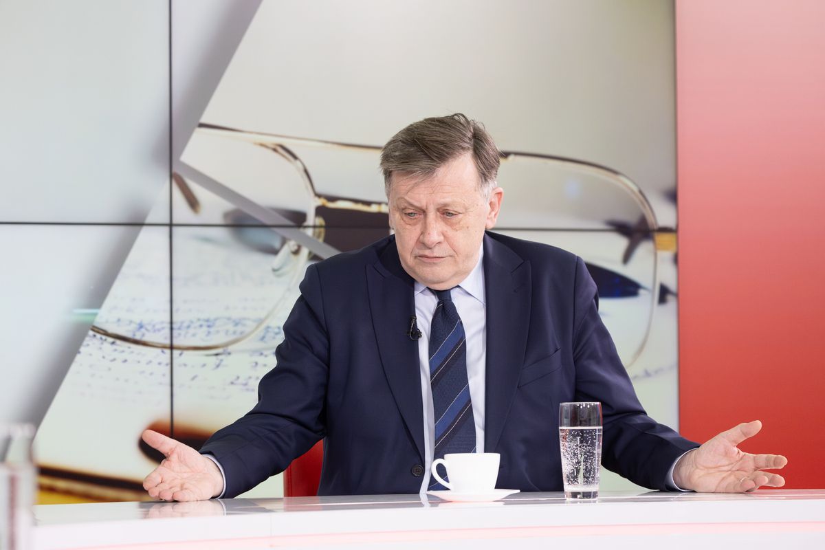 Crin Antonescu, interviu cu cărțile pe masă la „Prietenii lui Ovidiu”: „Dacă ies președinte, asta e prioritate pentru mine, nu termin mandatul fără!”