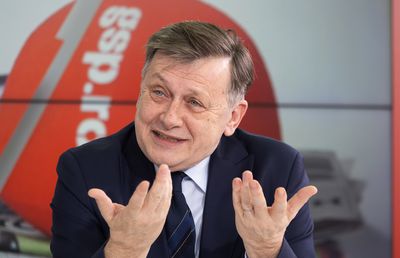 Crin Antonescu, interviu cu cărțile pe masă la „Prietenii lui Ovidiu”: „Dacă ies președinte, asta e prioritate pentru mine, nu termin mandatul fără!”