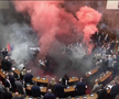 Haos în parlamentul Serbiei