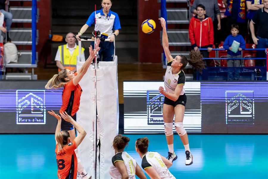 Volei Alba Blaj, victorie electrizantă în turul semifinalelor Cupei CEV, revenind de la 1-2 la seturi cu Vasas Budapesta!