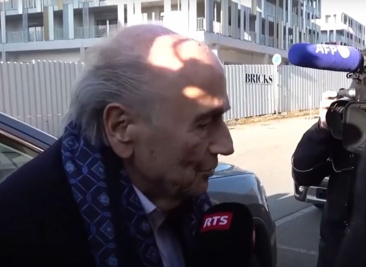 Sepp Blatter a ajuns aproape de nerecunoscut! Acum se judecă apelul în procesul de fraudă contra președintelui FIFA și Platini