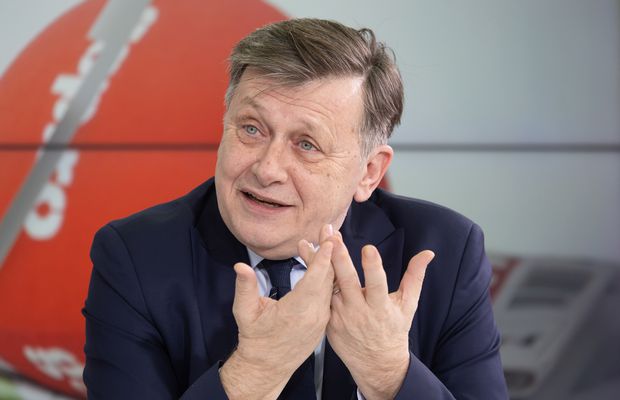 Inedit: provocarea publică lansată de Crin Antonescu lui David Popovici
