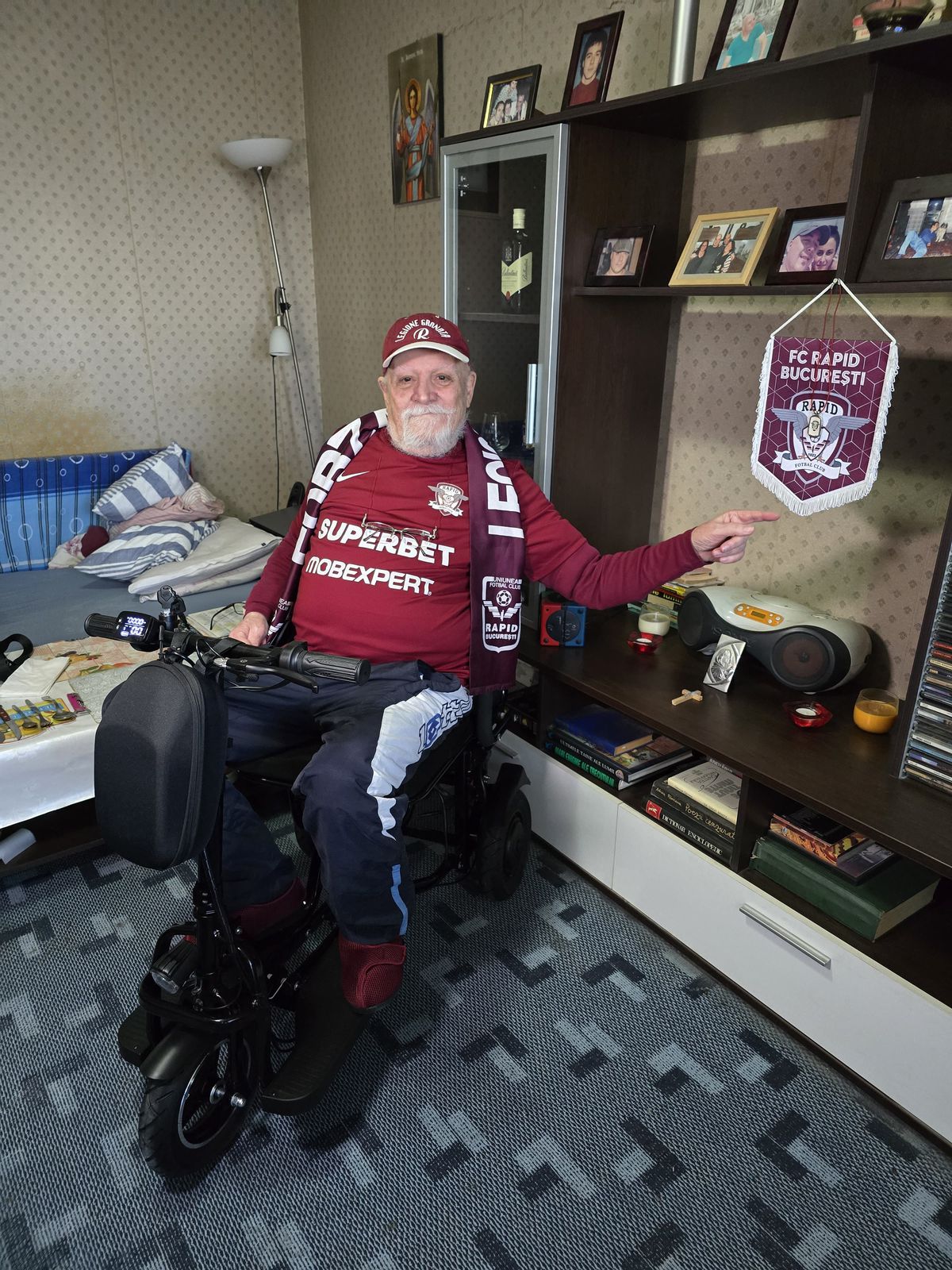 Cadoul motorizat făcut de Dan Șucu primului șef de galerie al Rapidului, care a suferit 3 amputări: „Acum o să merg iar singur pe Giulești” + De ce nu-l suportă pe Șumudică: „De atunci am prins o boală pe el!”