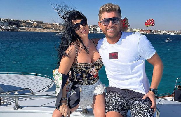 Fostul jucător din Liga 1, vacanță de vis alături de fata milionarului român » A mai fost căsătorită cu alt fotbalist