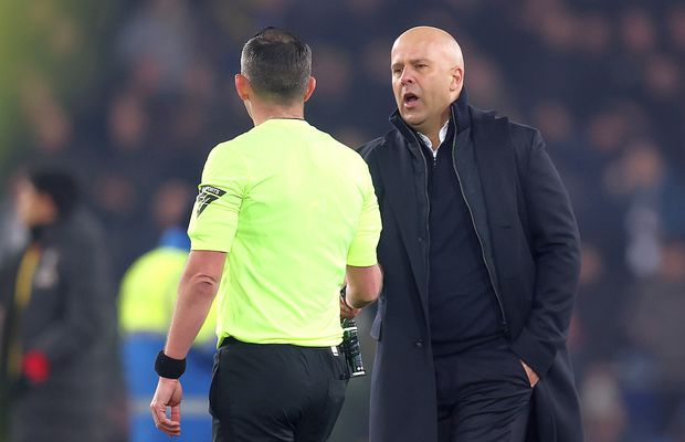 De asta a fost eliminat și amendat Arne Slot! Federația Engleză a dezvăluit ce le-ar fi strigat arbitrilor