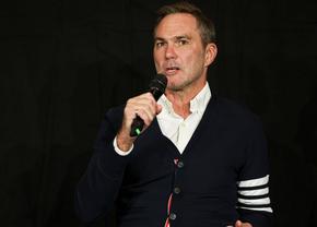 Fostul jucător al lui Liverpool a dezvăluit că a vrut să se sinucidă » „ O să virez cu mașina aici și o termin, atât de simplu este”