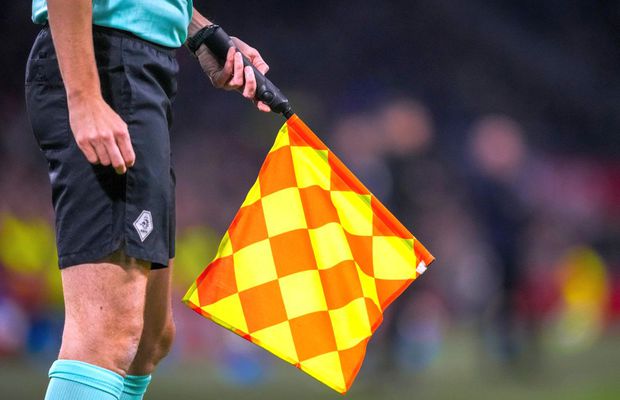 Protest masiv în arbitrajul românesc » 24 de oficiali nu se mai prezintă la meciuri: „Șantaj, au fost invocate relațiile din cadrul FRF”