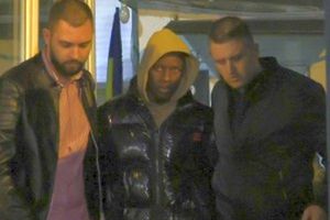 Detalii GRAVE despre accidentul lui Kader Keita: a izbit femeia PE TRECERE, a fugit și nu a spus nimic la antrenament! » Rapidul ia în calcul să-l lase fără avocat!