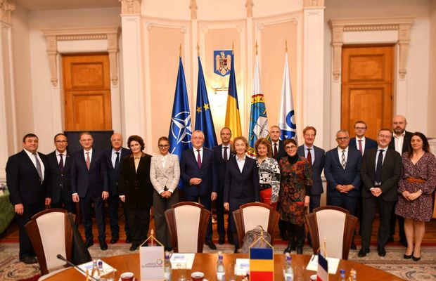 CCR a amânat și „Legea Novak”! Când se va ține următoarea ședință pe această temă