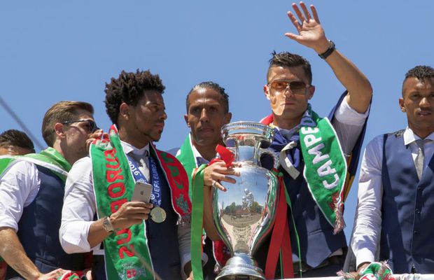 Cristiano Ronaldo, cel mai mare trendsetter! Cum îl copiază un fost coleg de la națională: „Bea ouă de prepeliță. Le aruncă pe cele care plutesc și le ia pe cele grele”