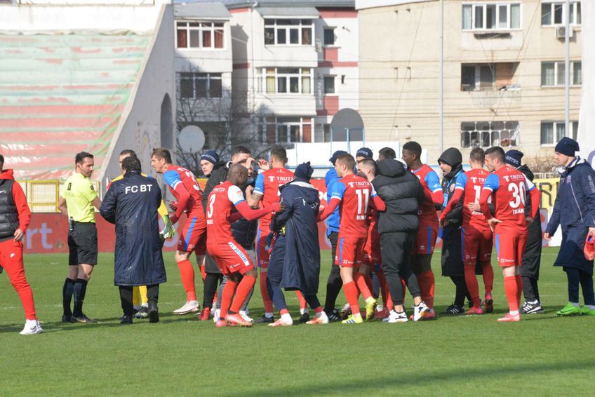 FC Botoșani și Viitorul se întâlnesc duminică, de la ora 15:00, în penultima etapă a sezonului regulat din Liga 1.