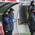 UTA a învins-o azi pe Sepsi, scor 2-0, într-o partidă contând pentru runda cu numărul 29 din Liga 1. Leo Grozavu (53 de ani), antrenorul covăsnenilor, a anunțat amenzi în tabăra oaspeților.