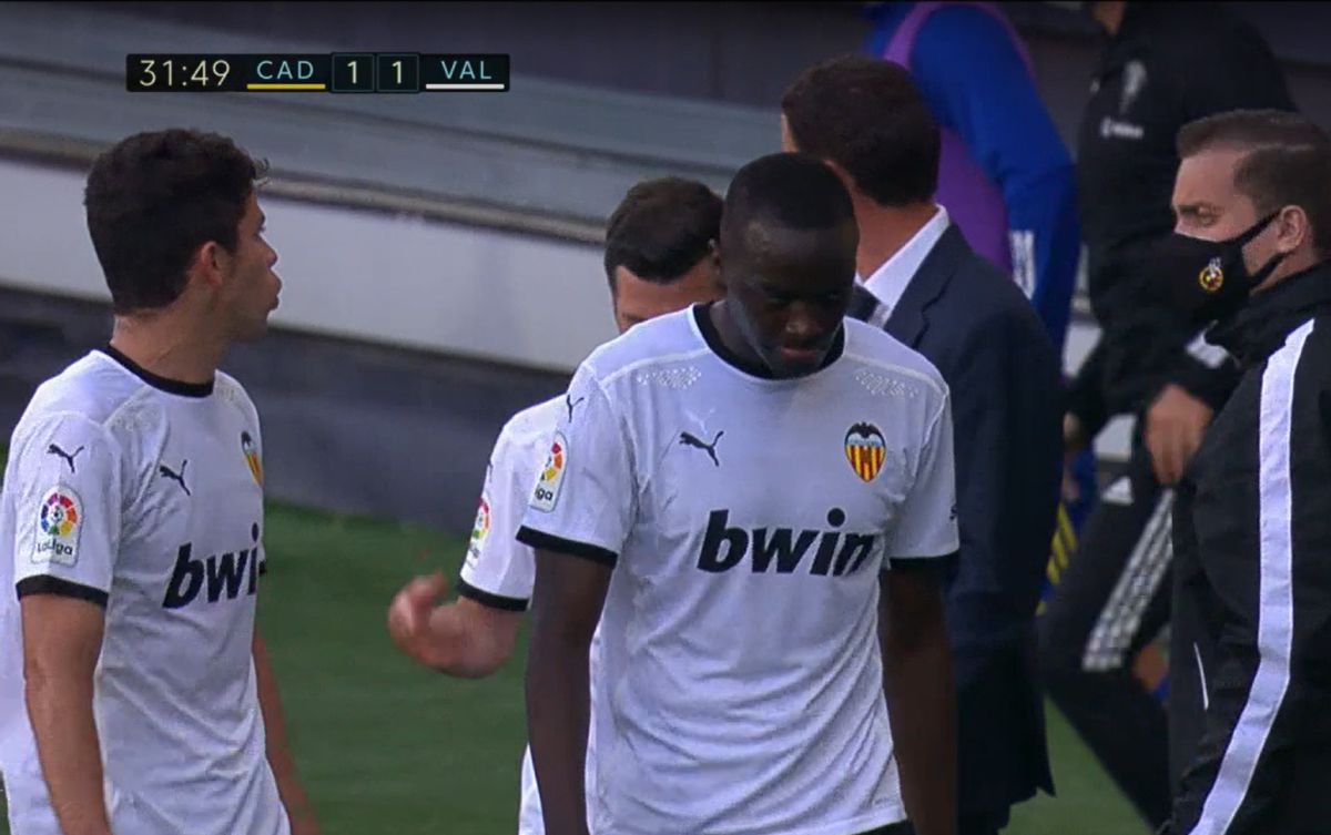 Valencia a ieșit de pe teren cu Cadiz!