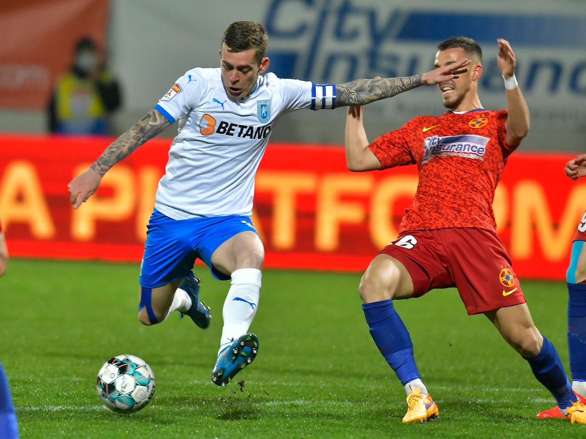 FCSB a schimbat liniile la pauza meciului cu Craiova