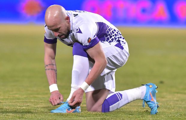 Latovlevici își „urechează” colegii: „Lipsă de valoare, lipsă de atitudine!”