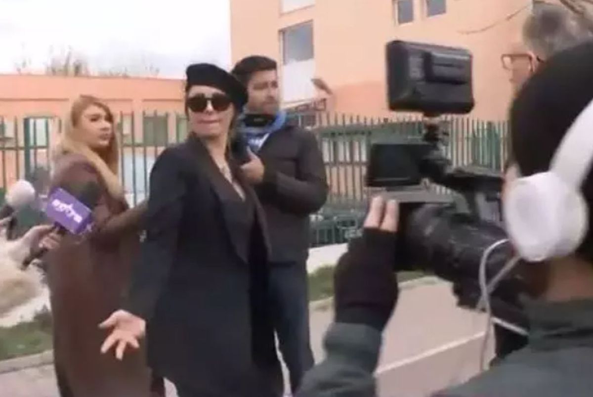 Anamaria Prodan s-a întâlnit cu Laurențiu Reghecampf la tribunal! Cum a reacționat impresara + fiica ei a început să plângă