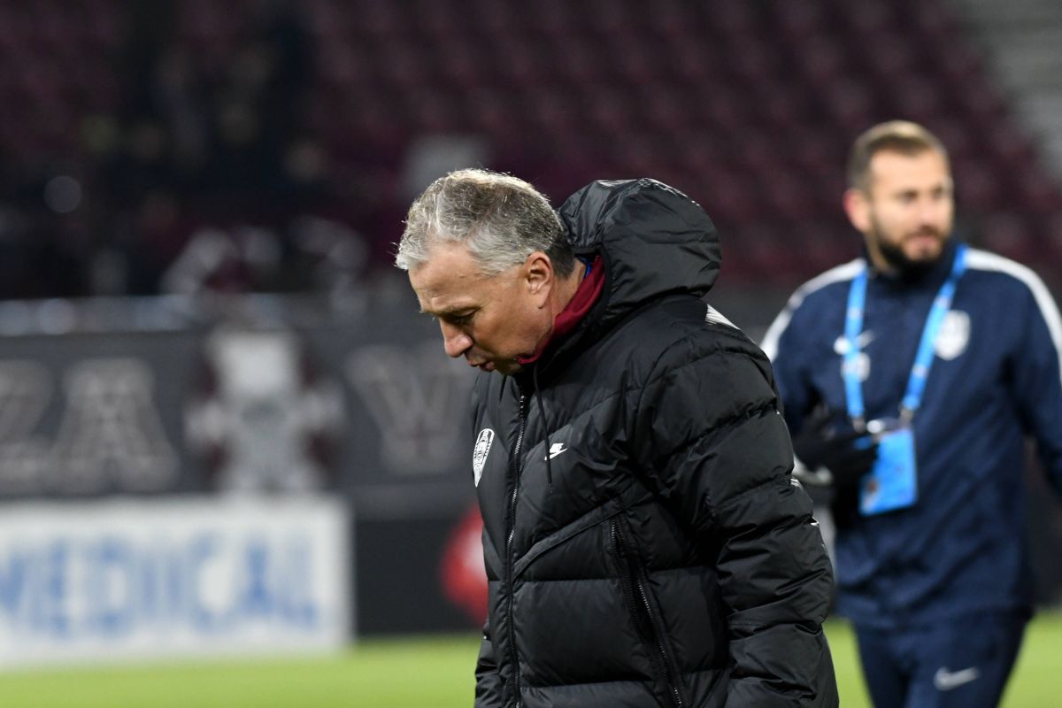 Dan Petrescu, despre accidentarea unui titular: „Se duce la spital, abia mai mergea”