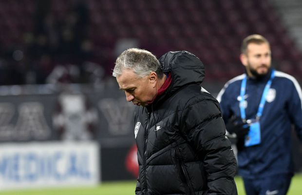 Dan Petrescu, despre accidentarea unui titular: „Se duce la spital, abia mai mergea”