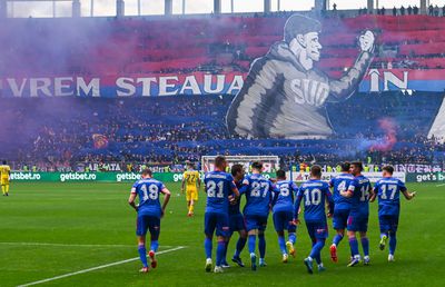 Cine explică această aberație? Steaua e blocată fiindcă e echipă de stat, dar statul finanțează jumătate din Liga 1!