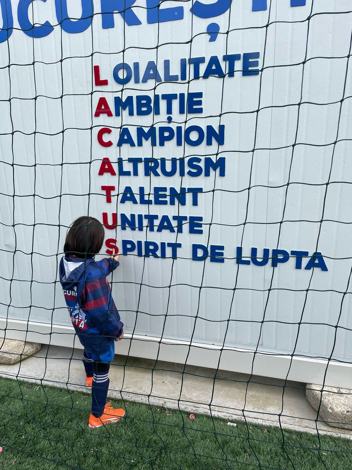 Ogăraru, surpriză pentru Marius Lăcătuș, la aniversarea de 60 de ani