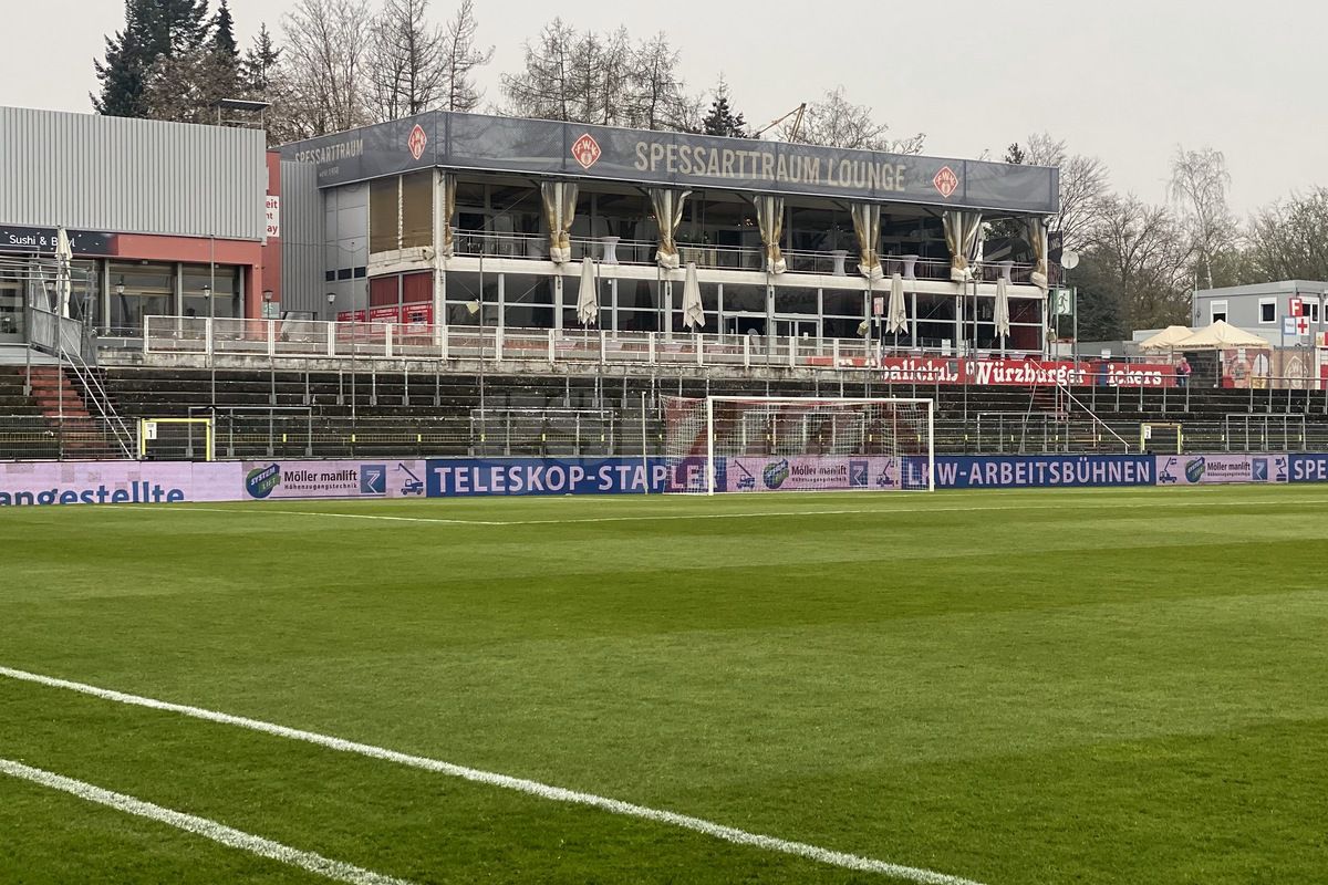 EXCLUSIV. Baza Akon Arena Würzburg