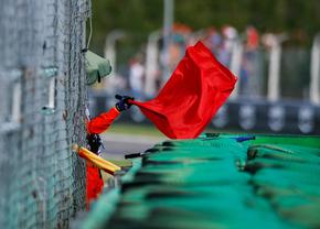 Haos la antrenamentele din Japonia » Incendii pe circuit + primele reacții după accidentul lui Jack Doohan: „Este supus unei presiuni enorme”