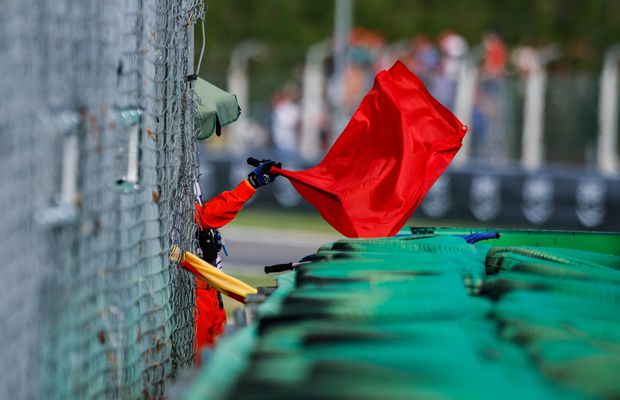 Haos la antrenamentele din Japonia » Incendii pe circuit + primele reacții după accidentul lui Jack Doohan: „Este supus unei presiuni enorme”