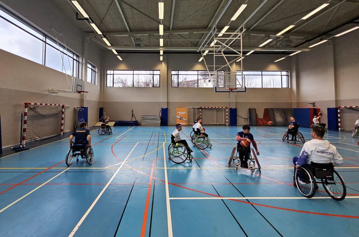 Lecții de viață de la sportivii paralimpici din România: „Mi-era rușine să ies din casă în scaun, dar sportul m-a ajutat să mă reintegrez”