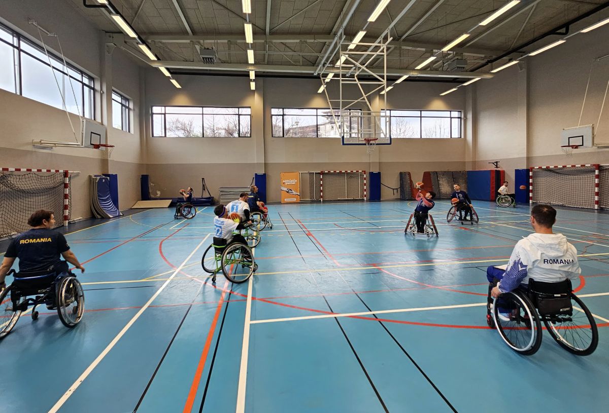 Lecții de viață de la sportivii paralimpici din România: „Mi-era rușine să ies din casă în scaun, dar sportul m-a ajutat să mă reintegrez”