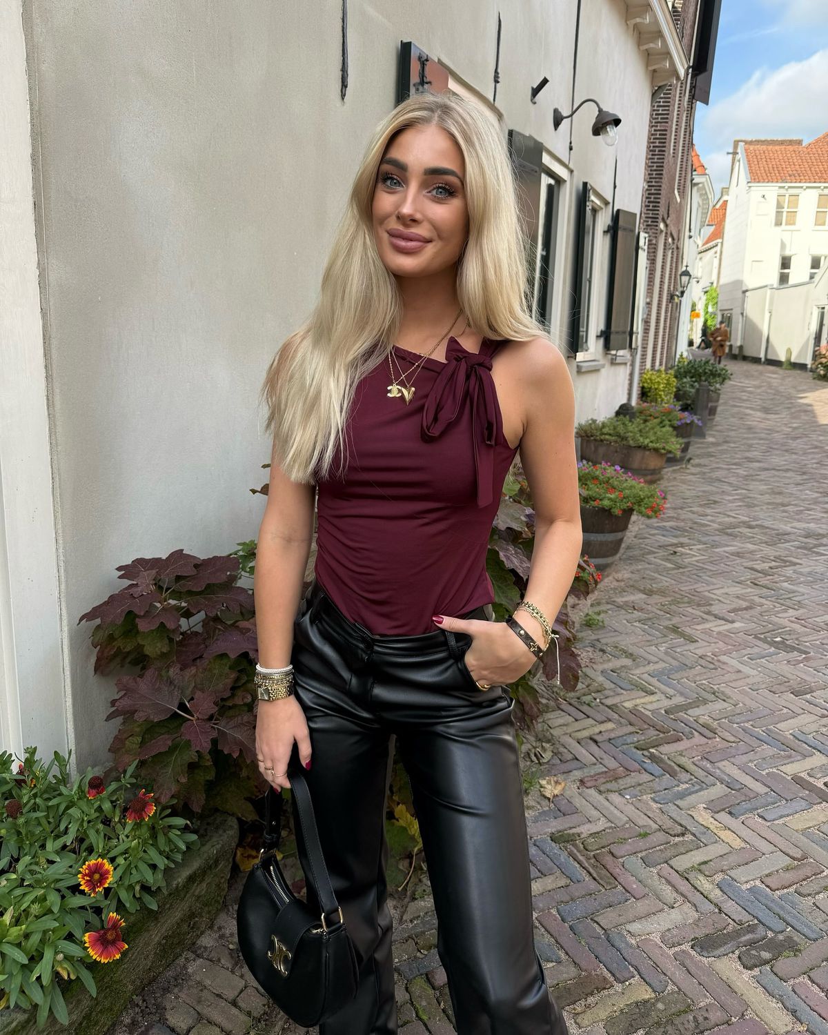 Esmee întoarce privirile în sala de fitness! Cine e blonda care a cucerit Olanda și a câștigat titlul de „Miss Intercontinental”