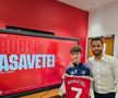 Românul Robert Asavetei a semnat cu Arsenal U13