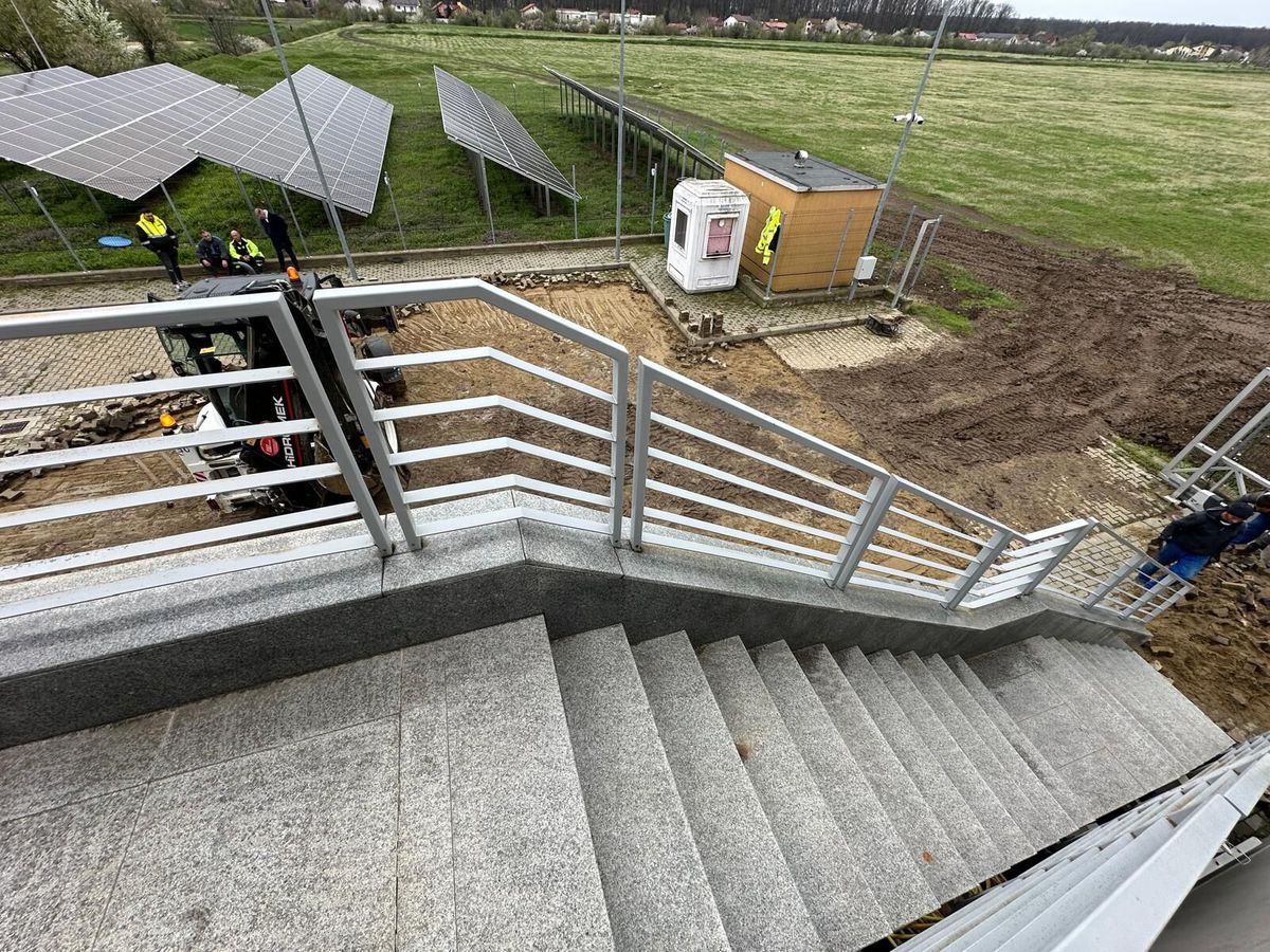 A intrat buldozerul la baza echipelor naționale » Imaginile publicate de FRF de pe șantier