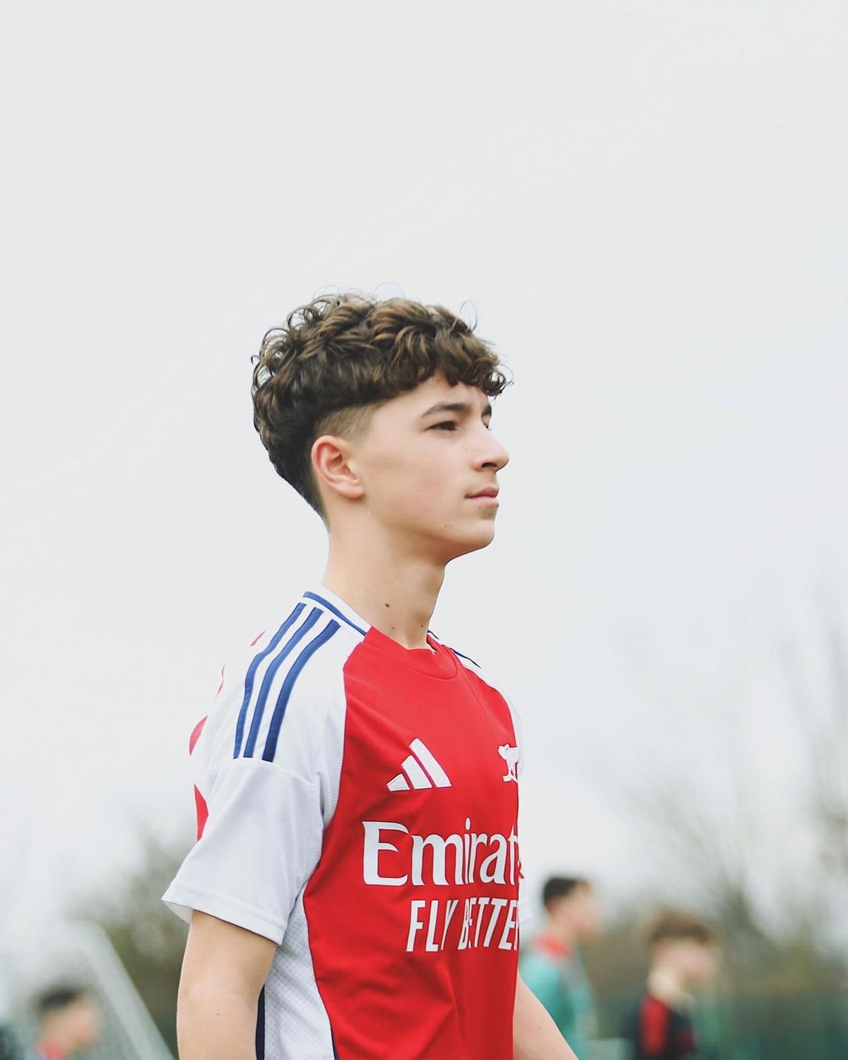 Povestea românului crescut de Chelsea, care a semnat acum cu Arsenal » A făcut primii pași în fotbal sub bagheta unui fost jucător de la Oțelul Galați, care colaborează cu Academia Hagi