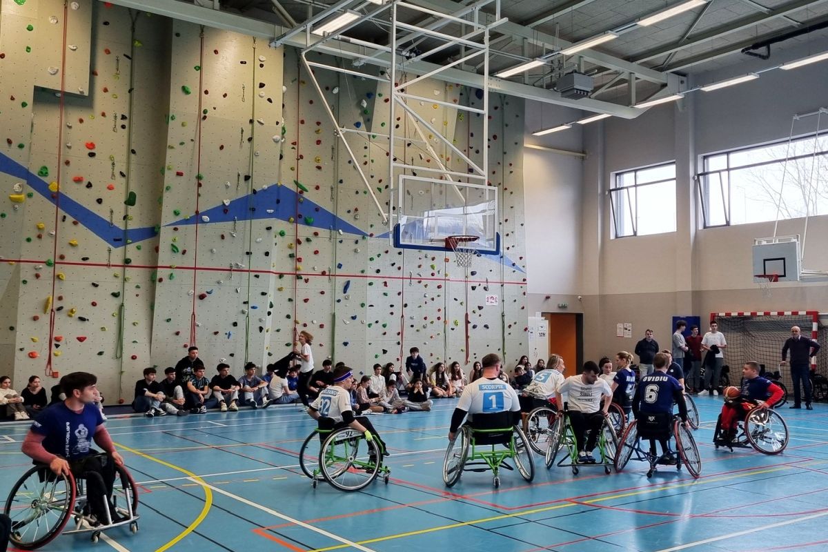 Lecții de viață de la sportivii paralimpici din România: „Mi-era rușine să ies din casă în scaun, dar sportul m-a ajutat să mă reintegrez”