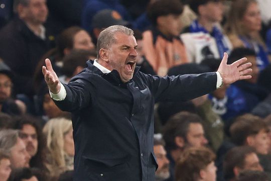 Ange Postecoglou nu-și mai poate stăpâni nervii / Foto: Imago