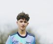 Românul Robert Asavetei a semnat cu Arsenal U13